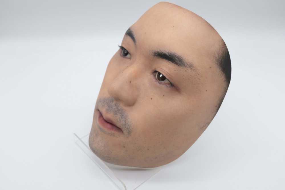 Hyper-realistic face masks by Shuhei Okawara