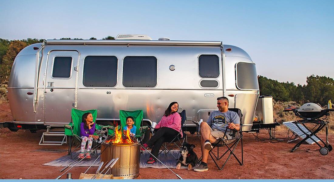 Airstream Flying Cloud 30FB Office Travel Trailer