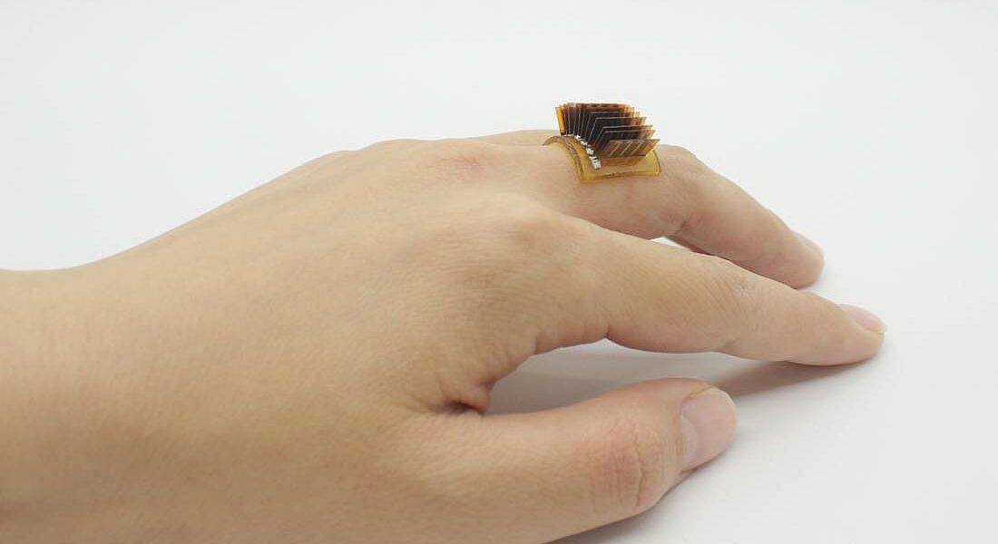 Low-Cost-Wearable-Device-Turns-Human-Body-into-Biological-Battery