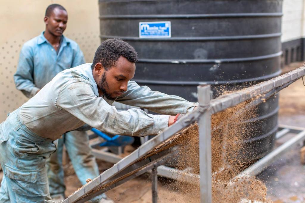 making of plastic bricks