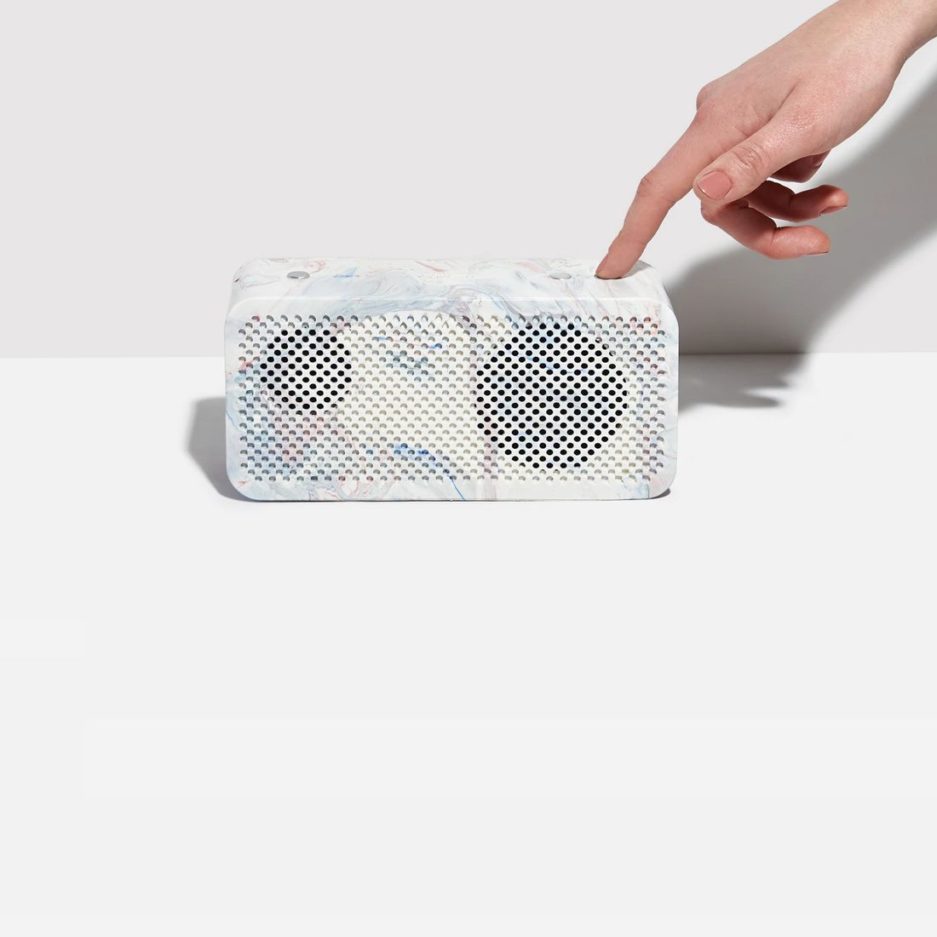 Gomi-Designed-World's-First-Portable-Handmade-Speakers-From-Non-Recyclable-Trash