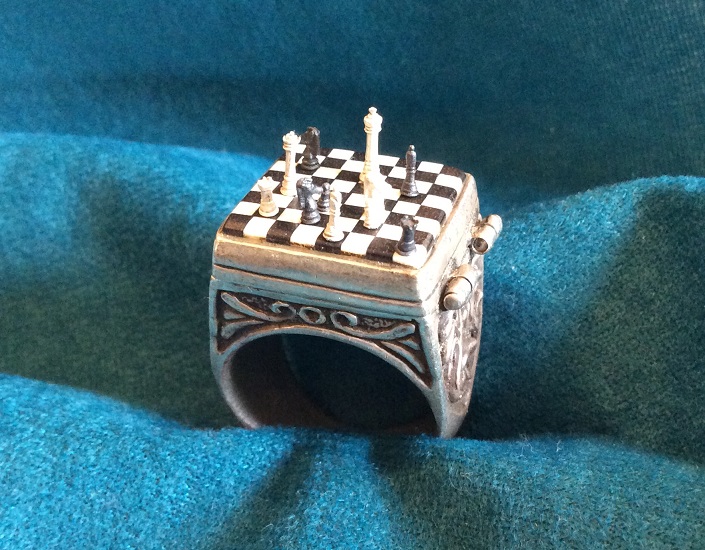 Chess Set Ring - World's Smallest Chess Set