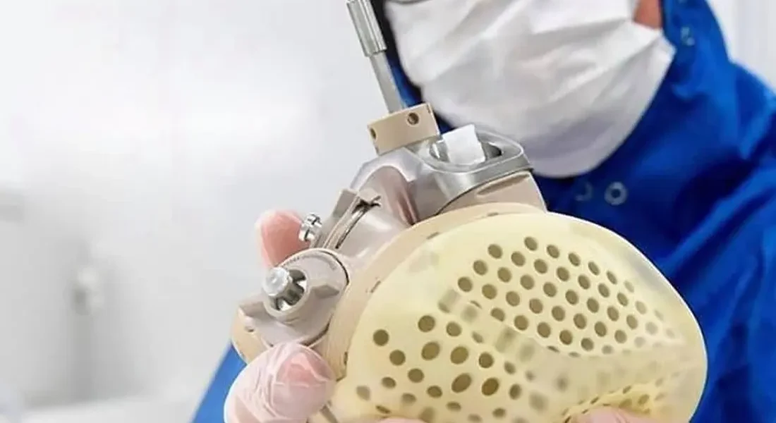 worlds-first-artificial-Heart