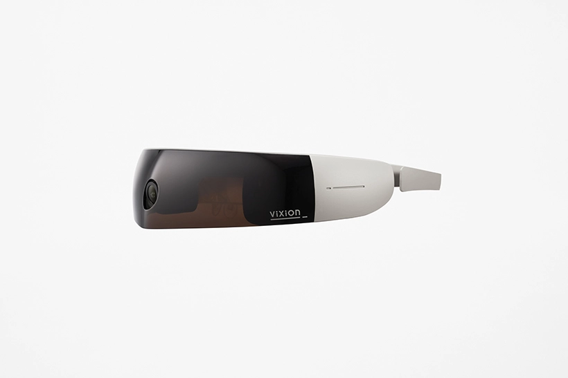 Vixion-glasses-for-people-with-impaired-vision