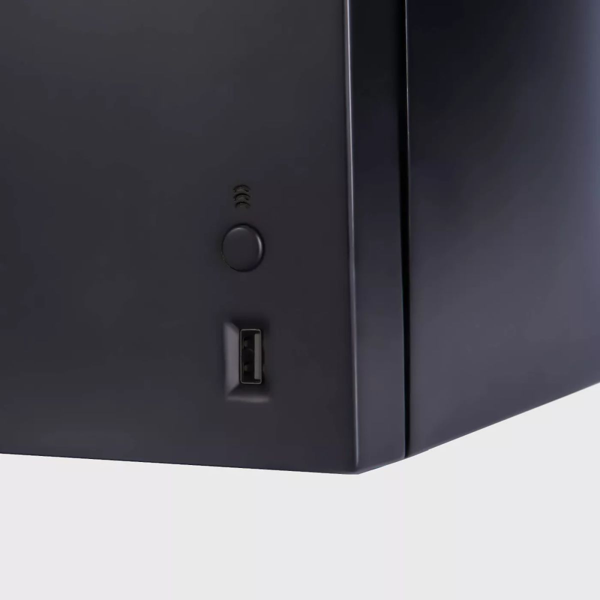 Xbox Series X Mini Fridge USB charging port