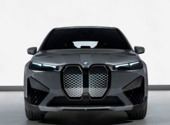BMW iX Flow Changes Colors Matching Your Mood