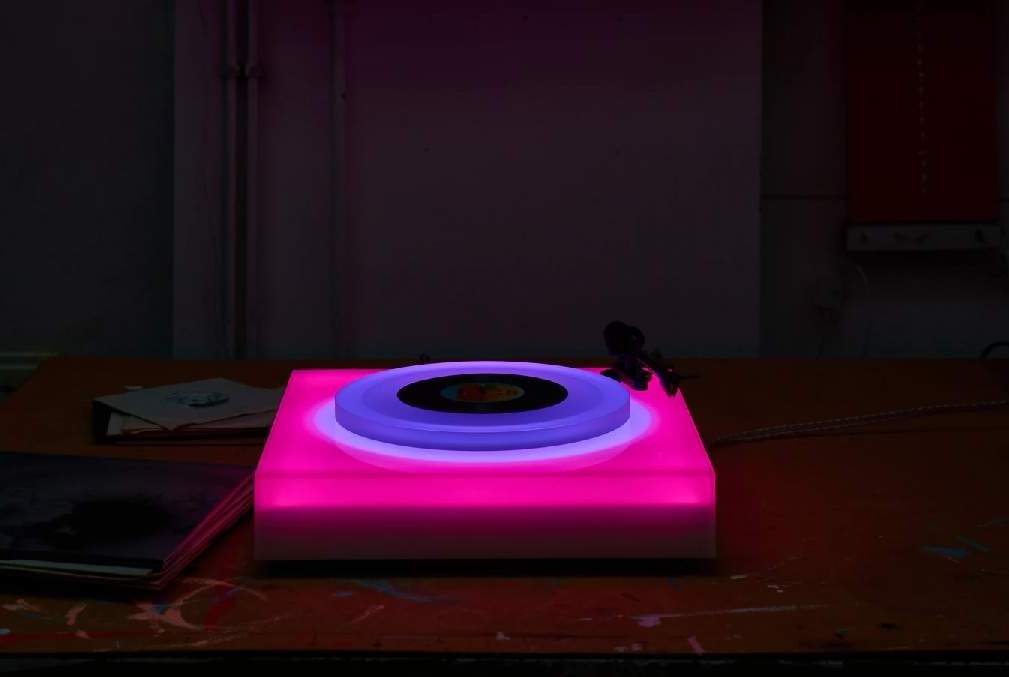 Brian Eno Trippy Color-Changing LED Turntables