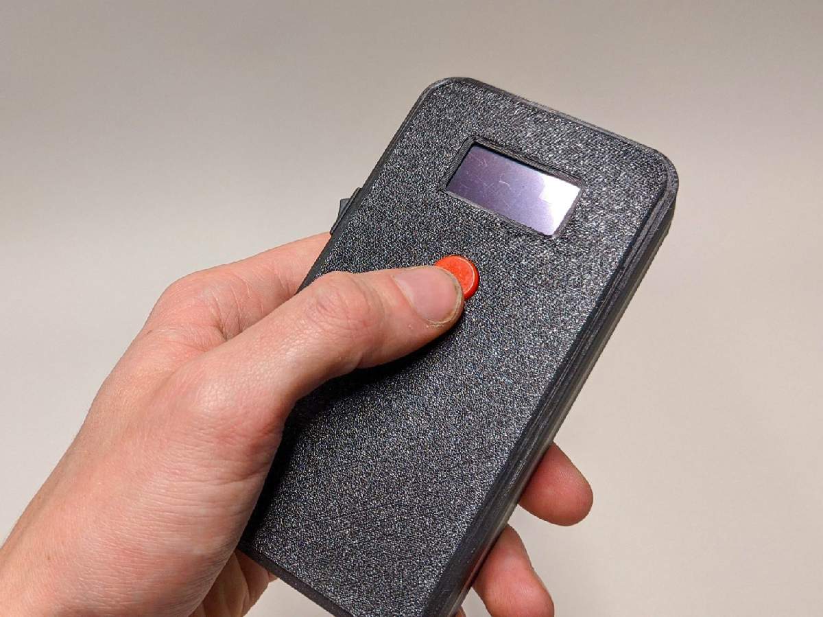 Handheld plastic type scanner