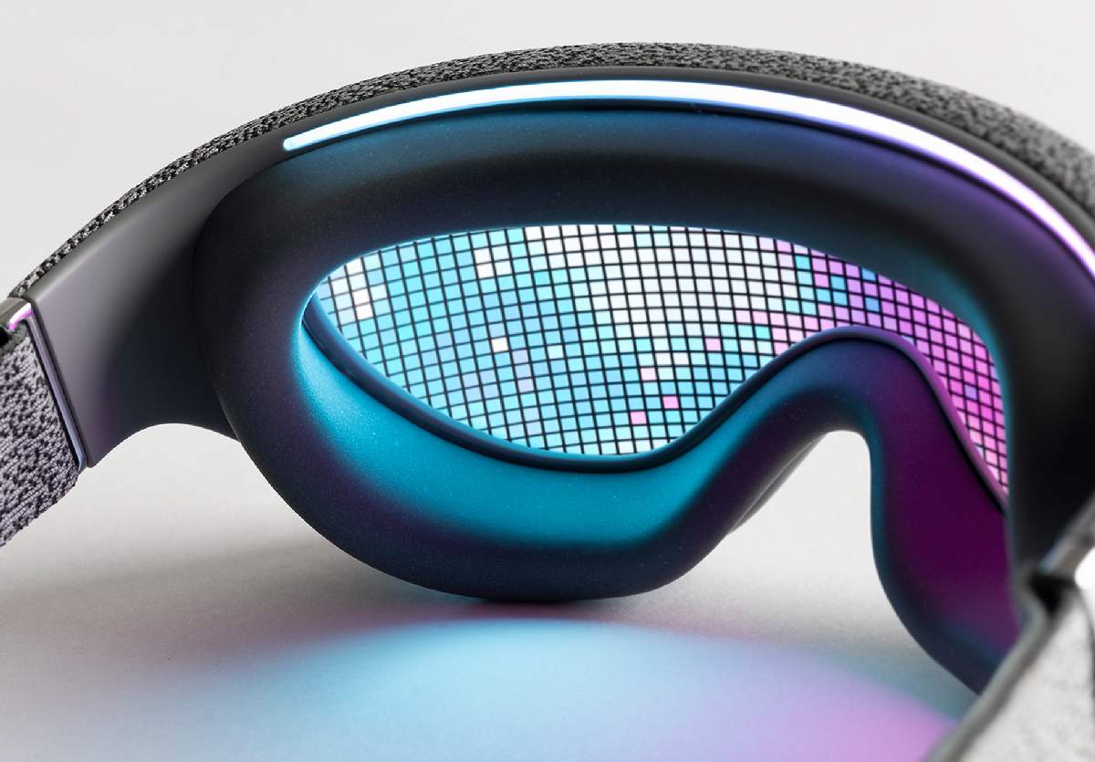 LightVision meditation headset by LAYER & Resonate