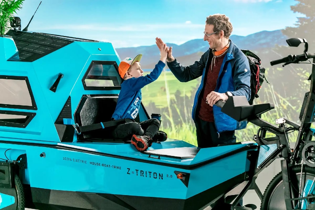 A kid riding BeTRITON Z-Triton 2.0 electric camper