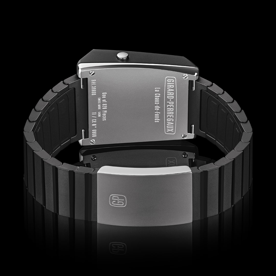 Girard-Perregaux Casquette 2.0 watch strap and caseback