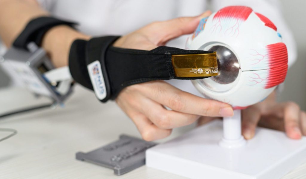 Testing HOPES glaucoma wearable device